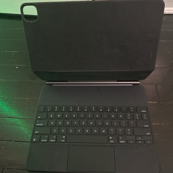 iPad Pro 11 inch Apple Magic Keyboard